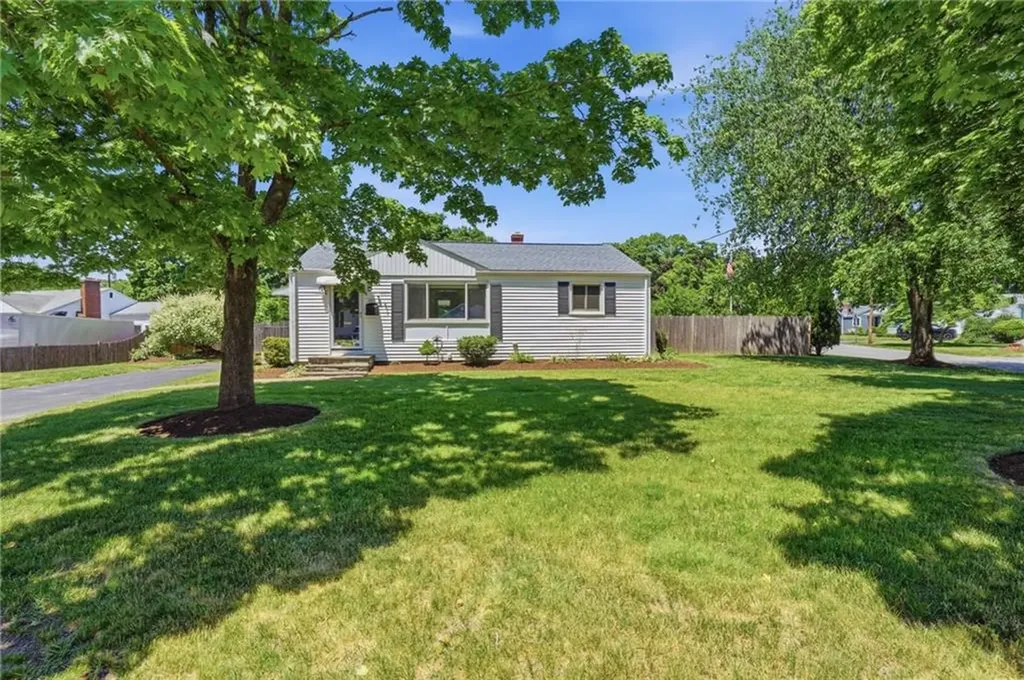 55 Blue Hill Drive Warwick RI 02886