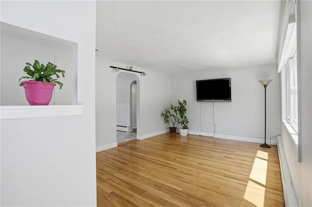 55 Blue Hill Drive Warwick RI 02886