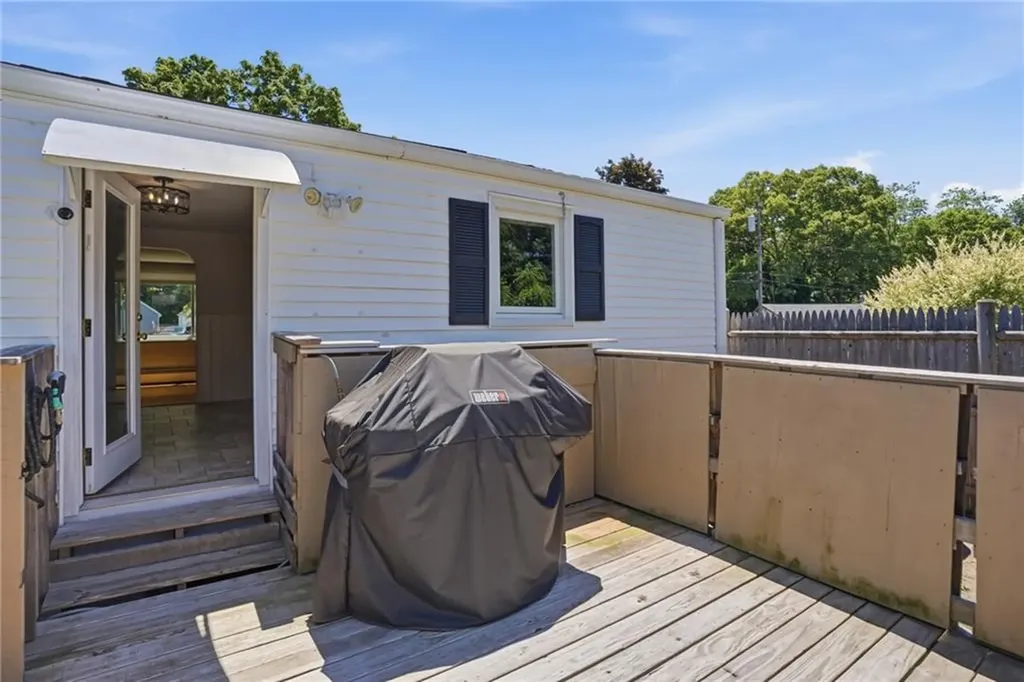 55 Blue Hill Drive Warwick RI 02886