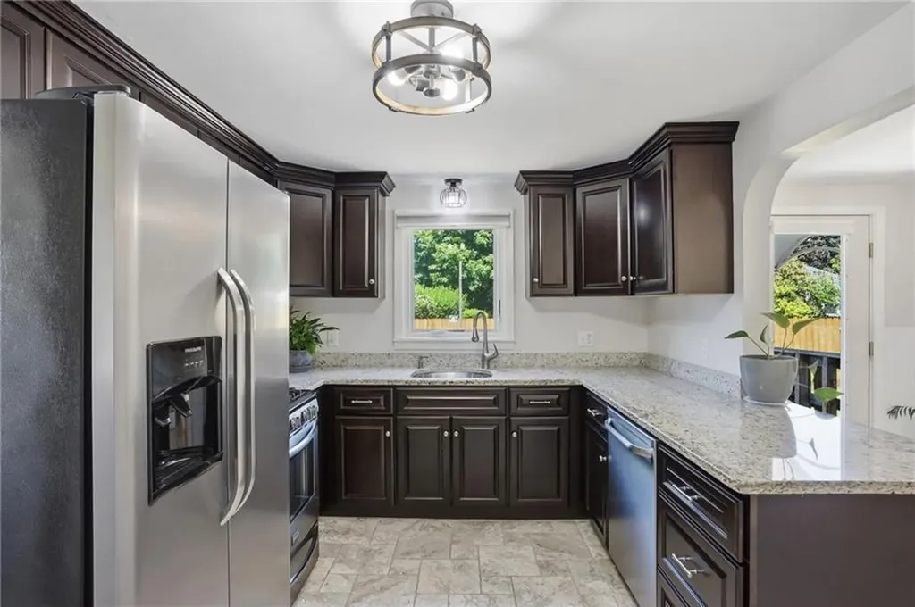 55 Blue Hill Drive Warwick RI 02886