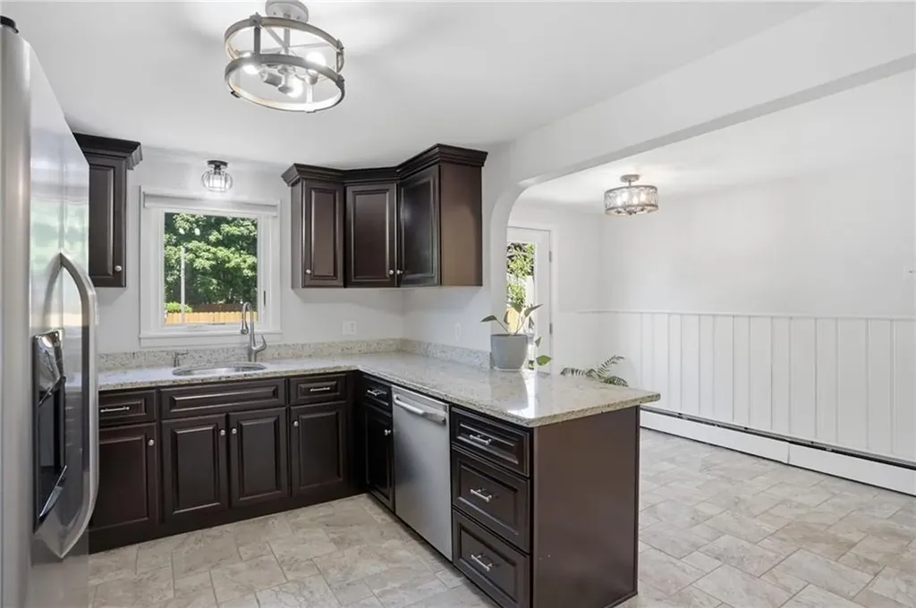 55 Blue Hill Drive Warwick RI 02886