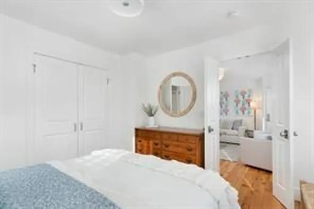17 Willow Street Newport RI 02840