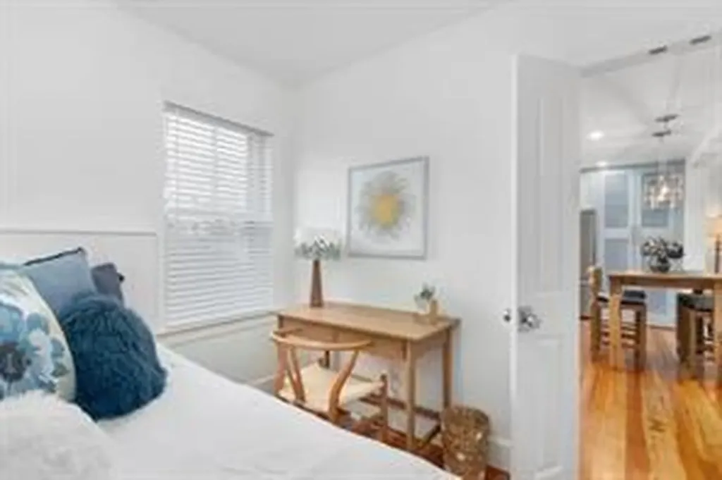 17 Willow Street Newport RI 02840
