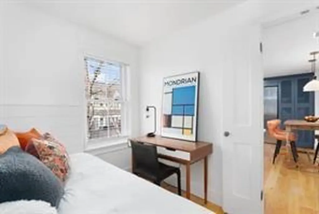 17 Willow Street Newport RI 02840