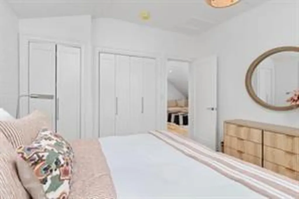 17 Willow Street Newport RI 02840