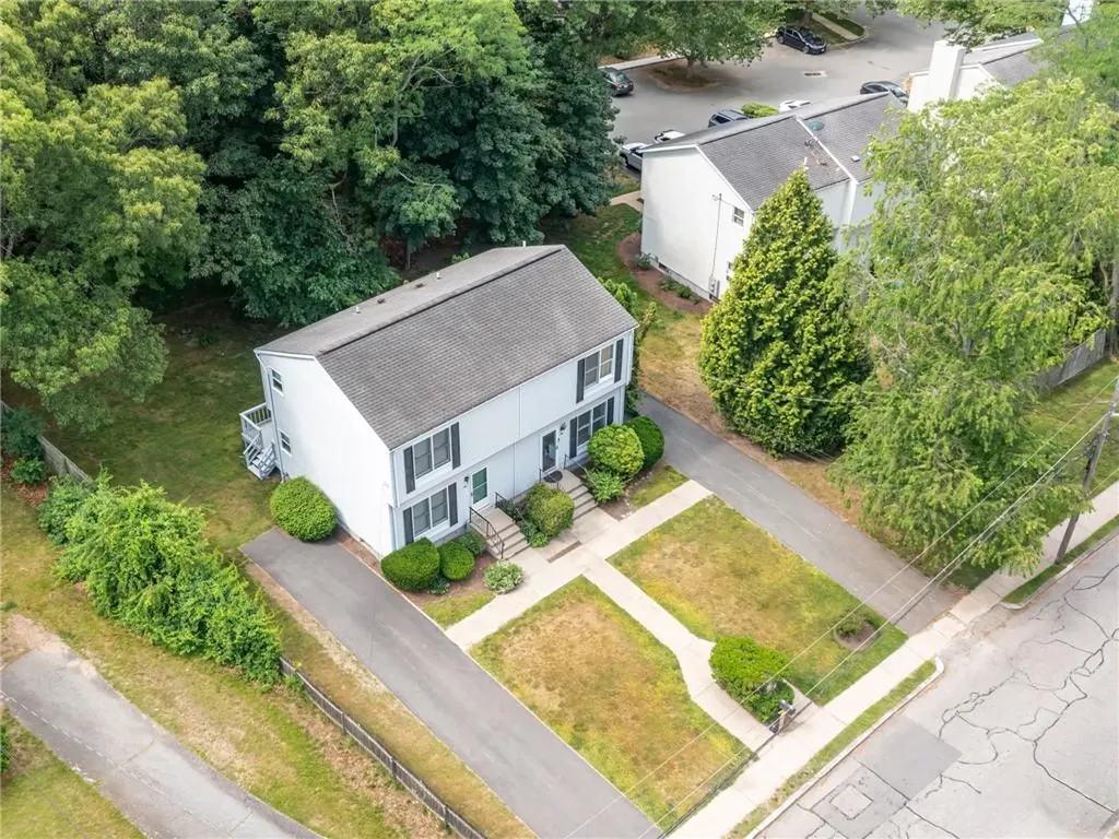 160 Bourne Avenue East Providence RI 02916