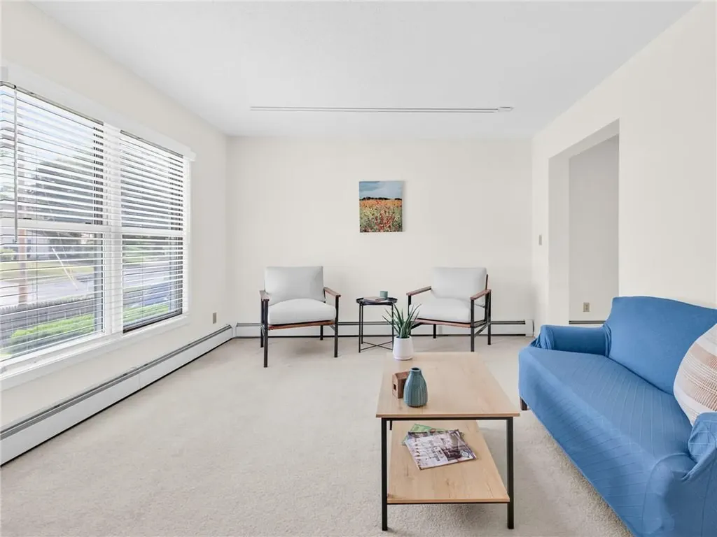 160 Bourne Avenue East Providence RI 02916