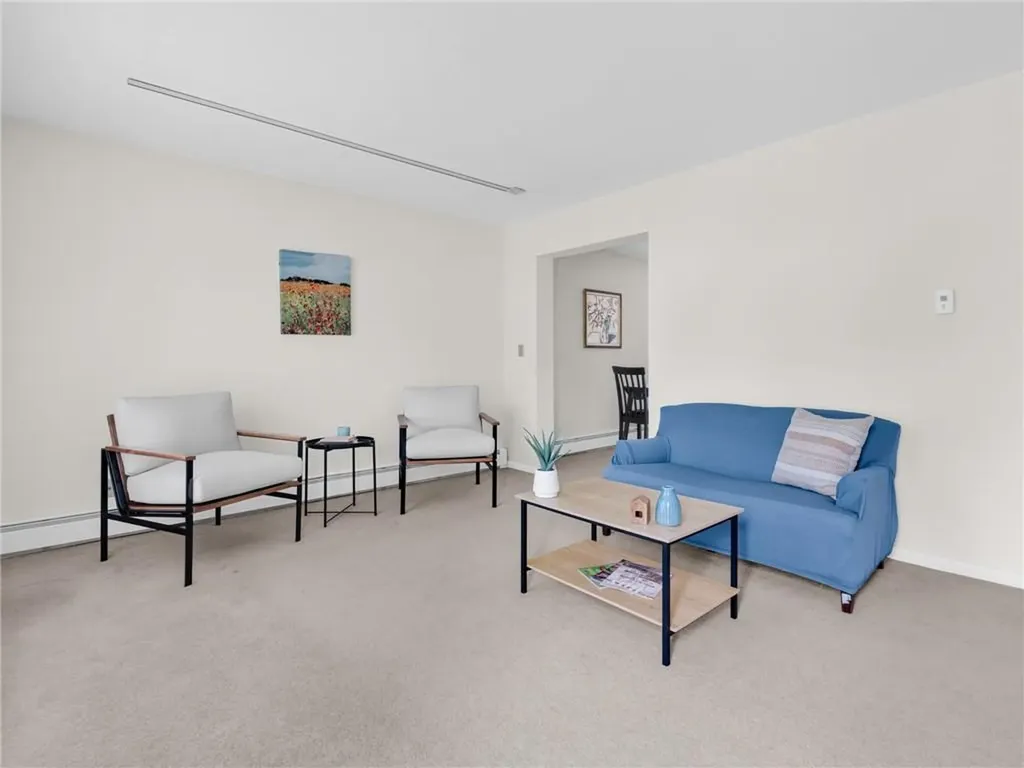 160 Bourne Avenue East Providence RI 02916