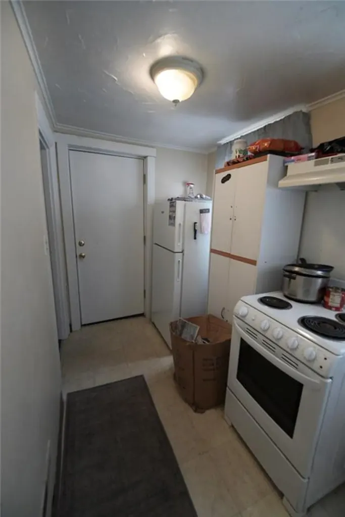 8 Washington Street Pawtucket RI 02860