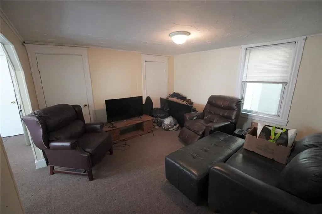 8 Washington Street Pawtucket RI 02860