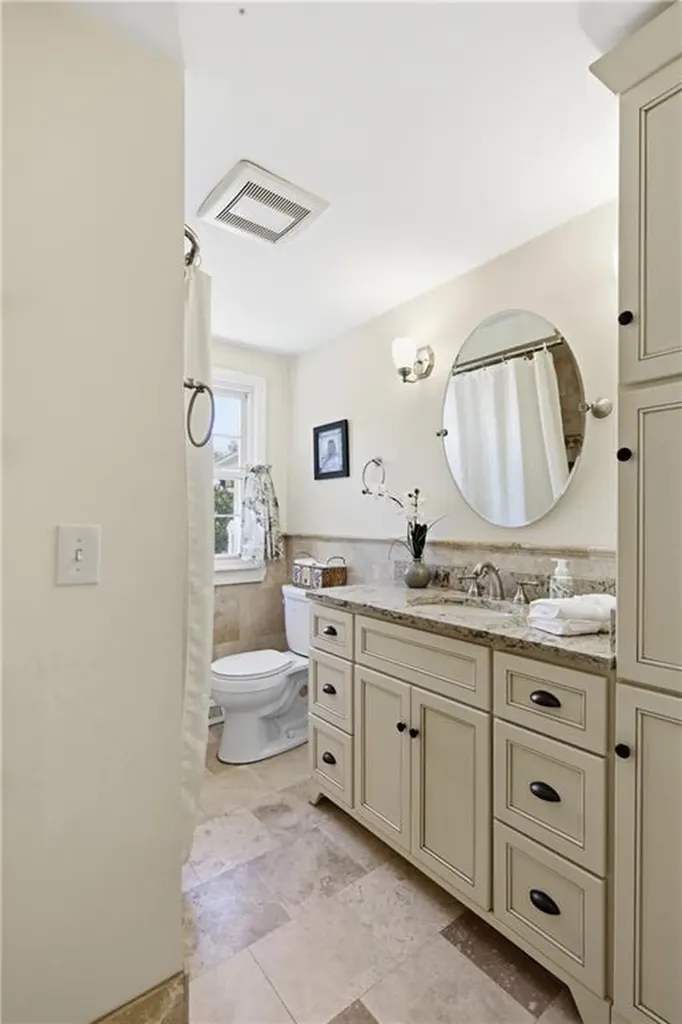 550 Algonquin Drive Warwick RI 02888