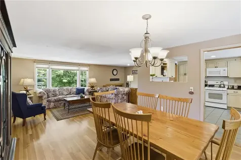 550 Algonquin Drive Warwick RI 02888