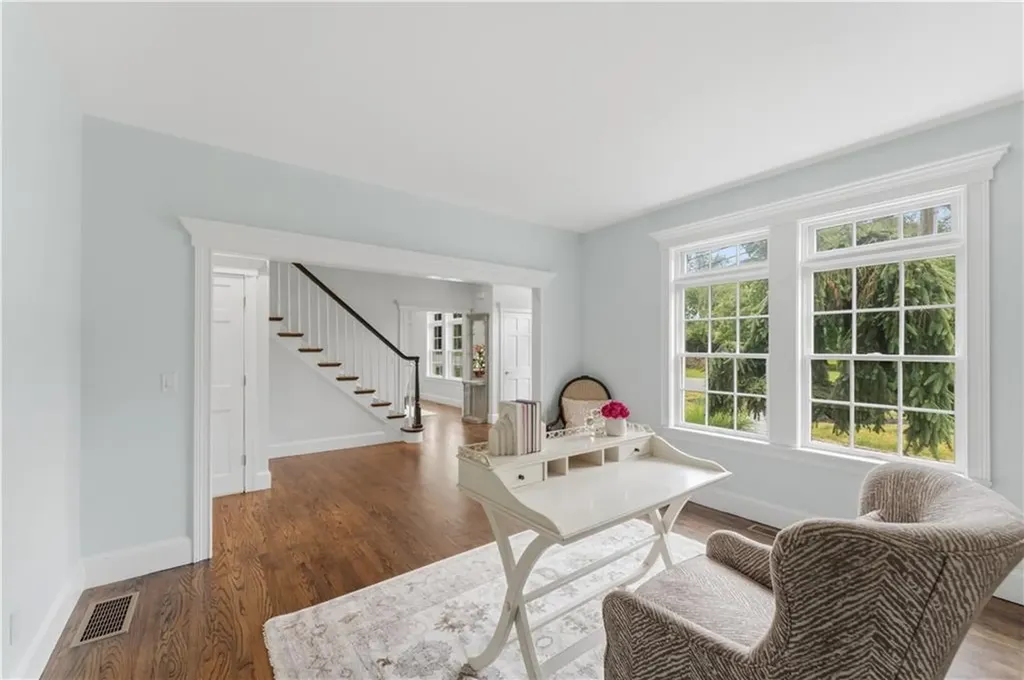 198 Poppasquash Road Bristol RI 02809