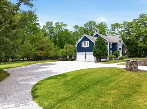 198 Poppasquash Road Bristol RI 02809