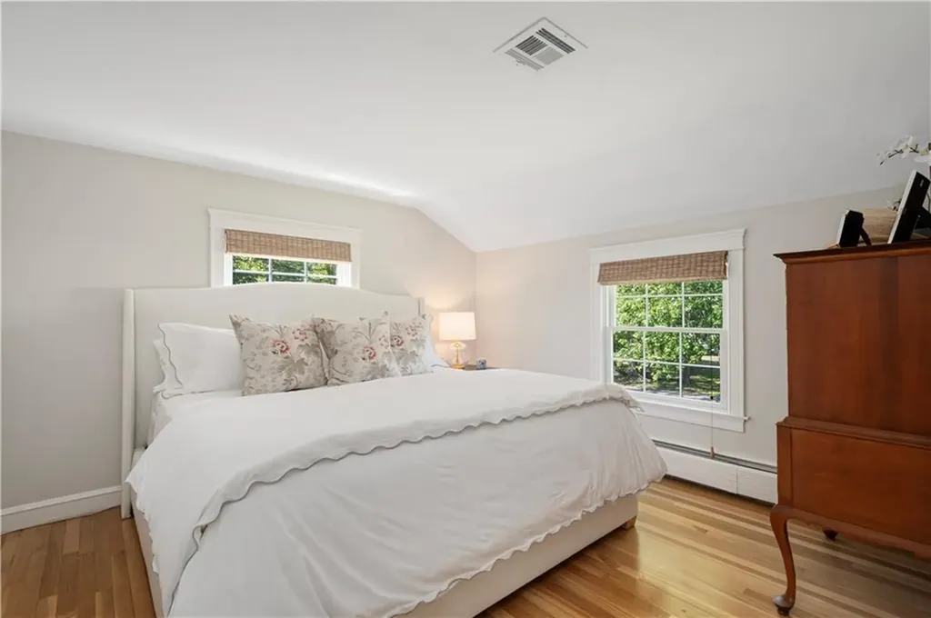 3 Oak Manor Drive Barrington RI 02806