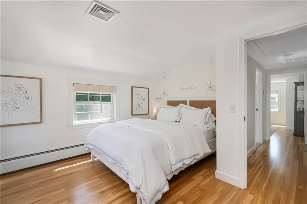 3 Oak Manor Drive Barrington RI 02806