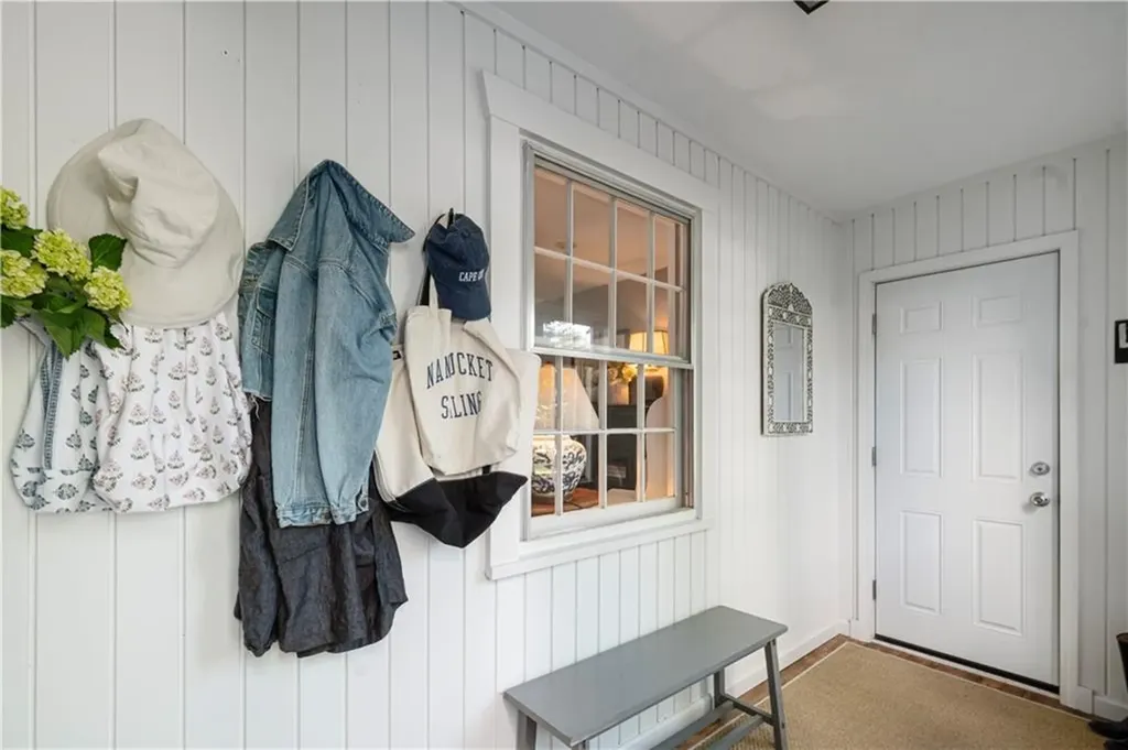 3 Oak Manor Drive Barrington RI 02806