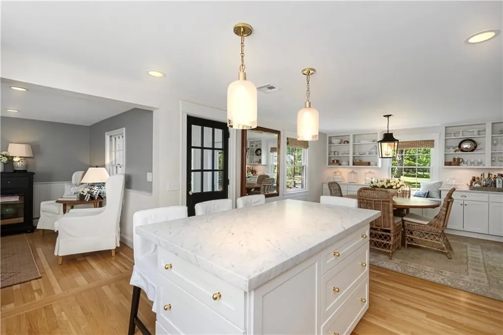 3 Oak Manor Drive Barrington RI 02806