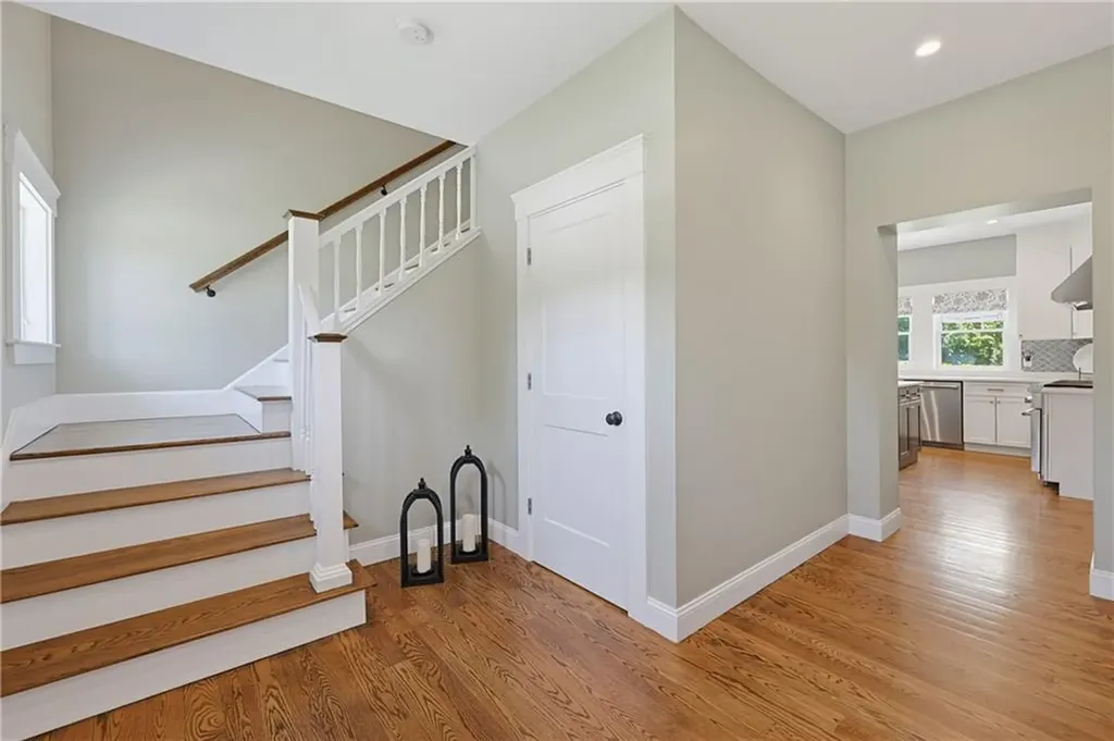 61 Martin Avenue Barrington RI 02806
