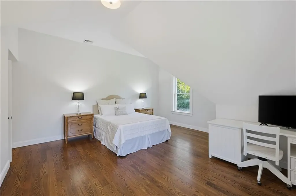 61 Martin Avenue Barrington RI 02806