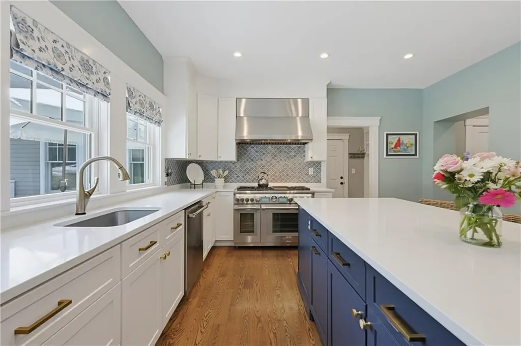61 Martin Avenue Barrington RI 02806