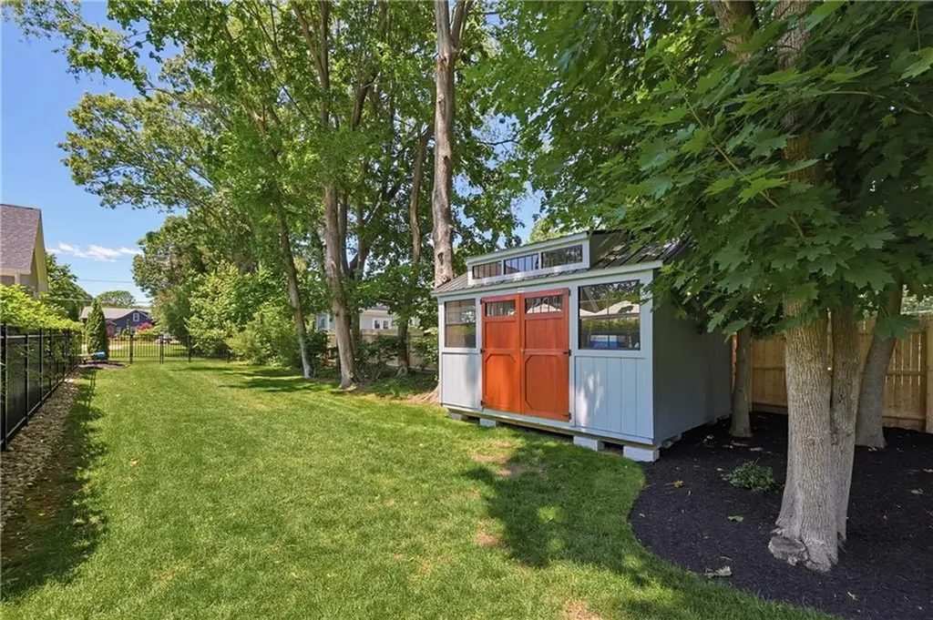 61 Martin Avenue Barrington RI 02806