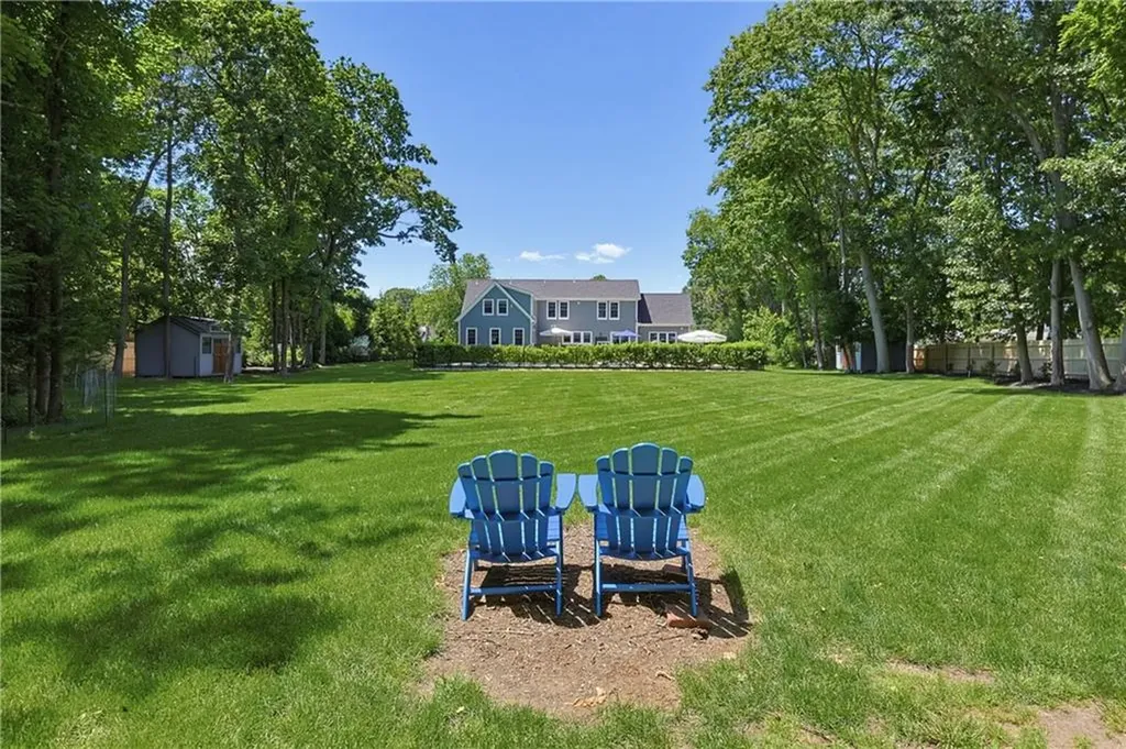 61 Martin Avenue Barrington RI 02806