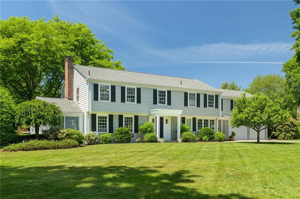 9 Stone Tower Lane Barrington RI 02806