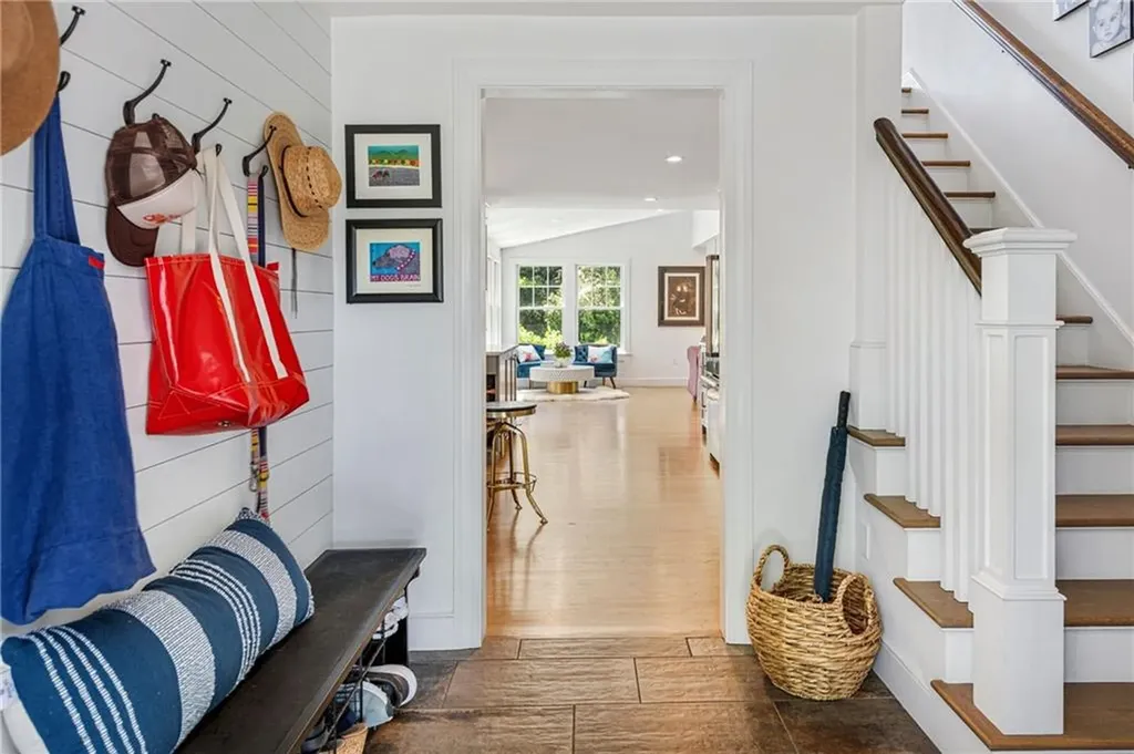 9 Stone Tower Lane Barrington RI 02806