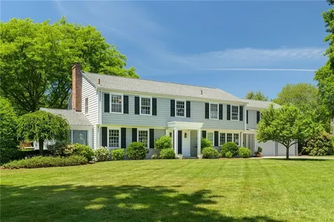 9 Stone Tower Lane Barrington RI 02806