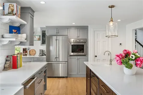 9 Stone Tower Lane Barrington RI 02806