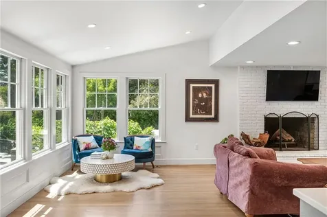 9 Stone Tower Lane Barrington RI 02806
