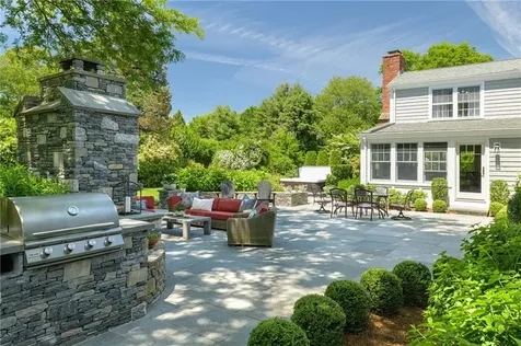 9 Stone Tower Lane Barrington RI 02806
