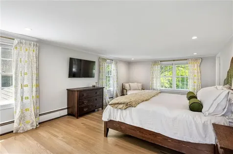 9 Stone Tower Lane Barrington RI 02806