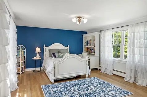 9 Stone Tower Lane Barrington RI 02806