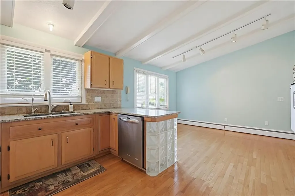 32 Brookfarm Road North Providence RI 02904