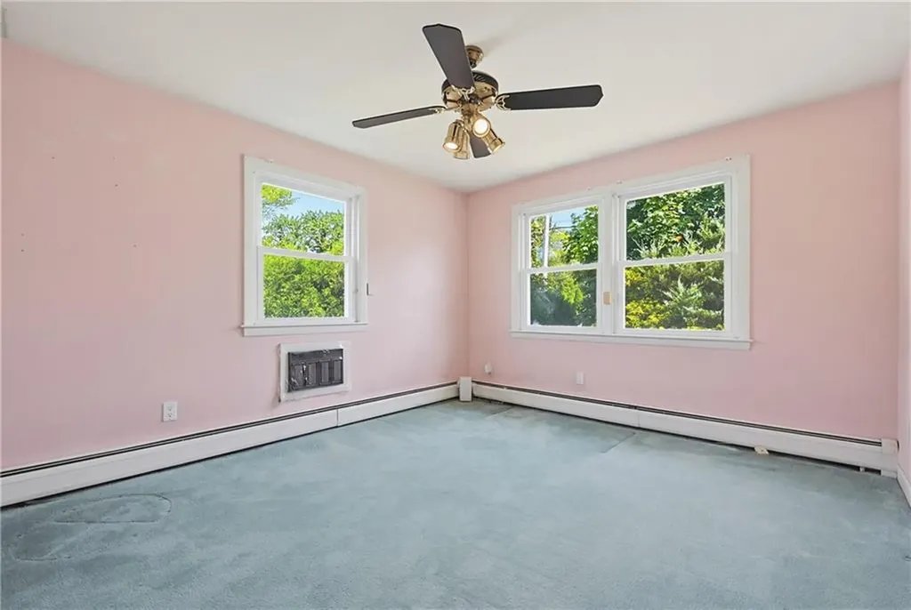 32 Brookfarm Road North Providence RI 02904