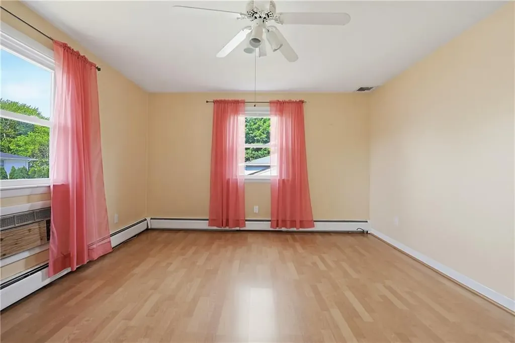32 Brookfarm Road North Providence RI 02904