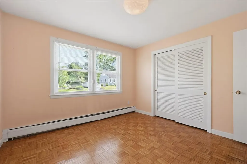 32 Brookfarm Road North Providence RI 02904
