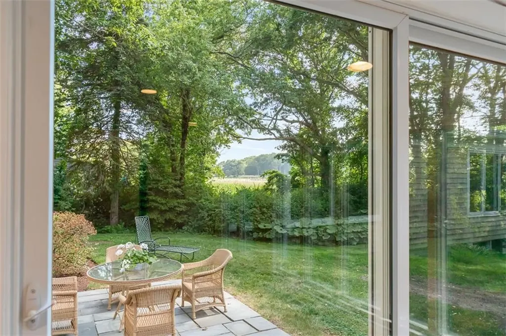 19 Preston Drive Barrington RI 02806