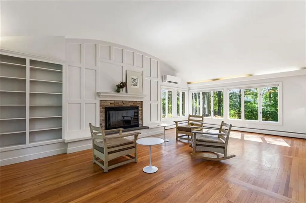 19 Preston Drive Barrington RI 02806