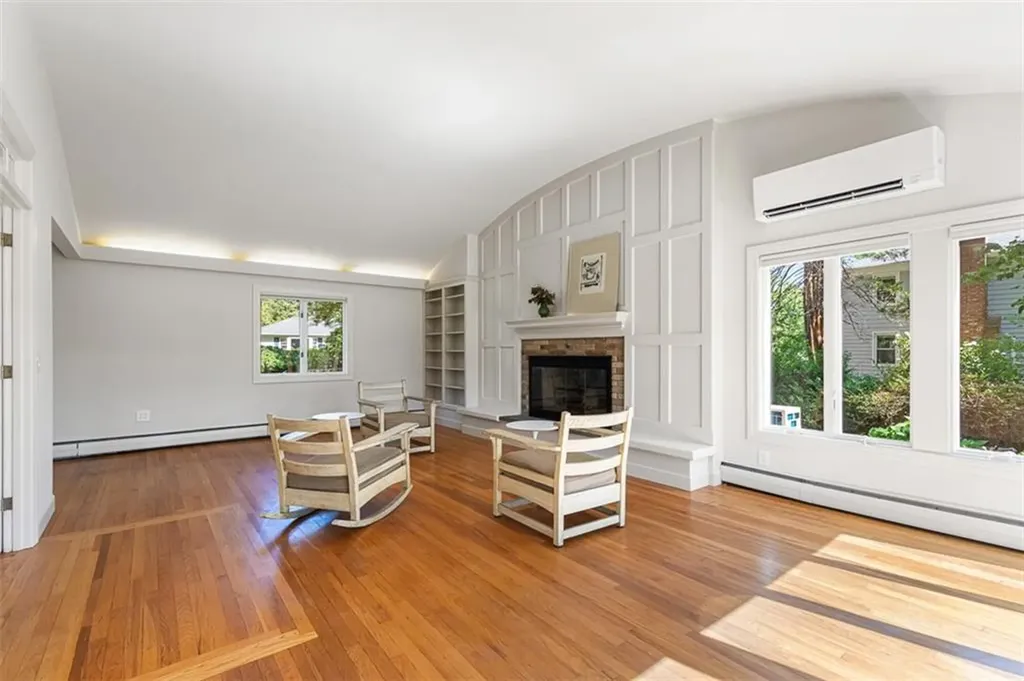 19 Preston Drive Barrington RI 02806