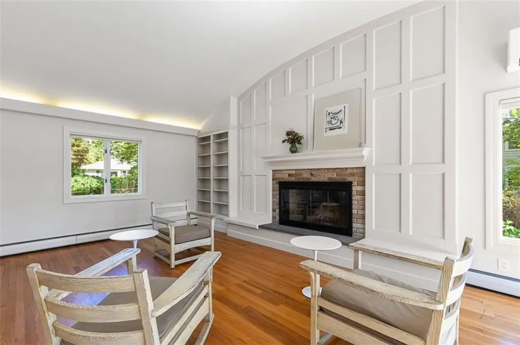 19 Preston Drive Barrington RI 02806