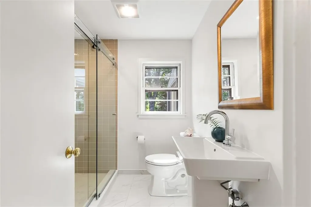 19 Preston Drive Barrington RI 02806