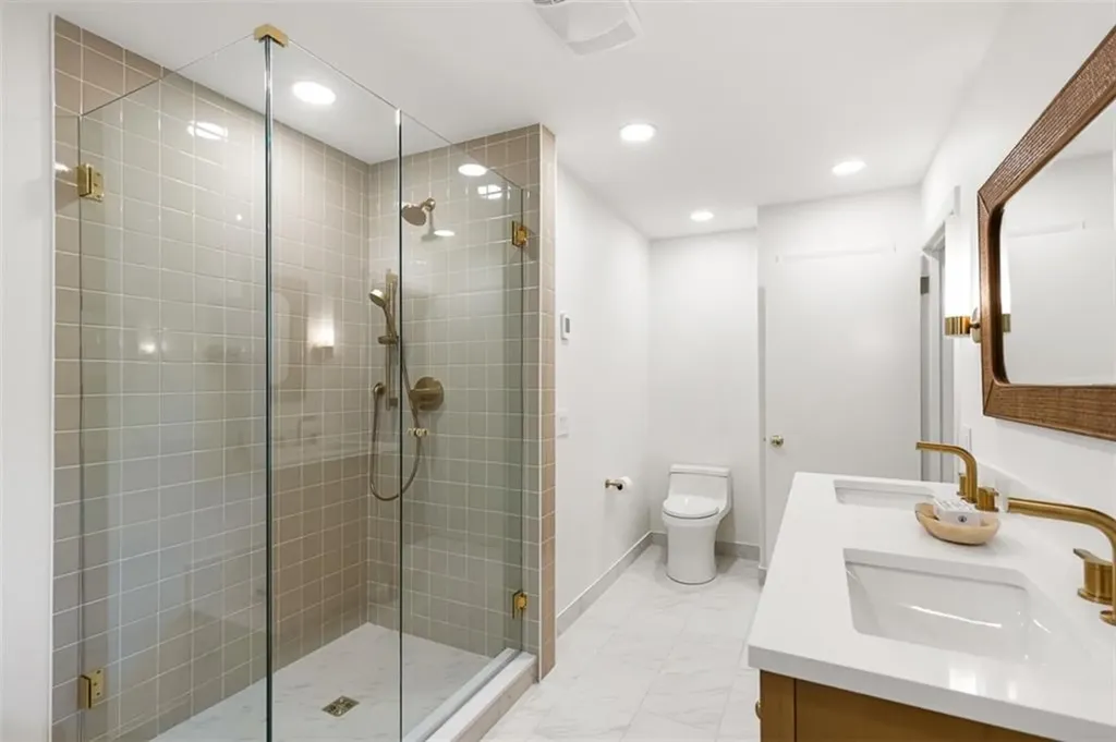 19 Preston Drive Barrington RI 02806