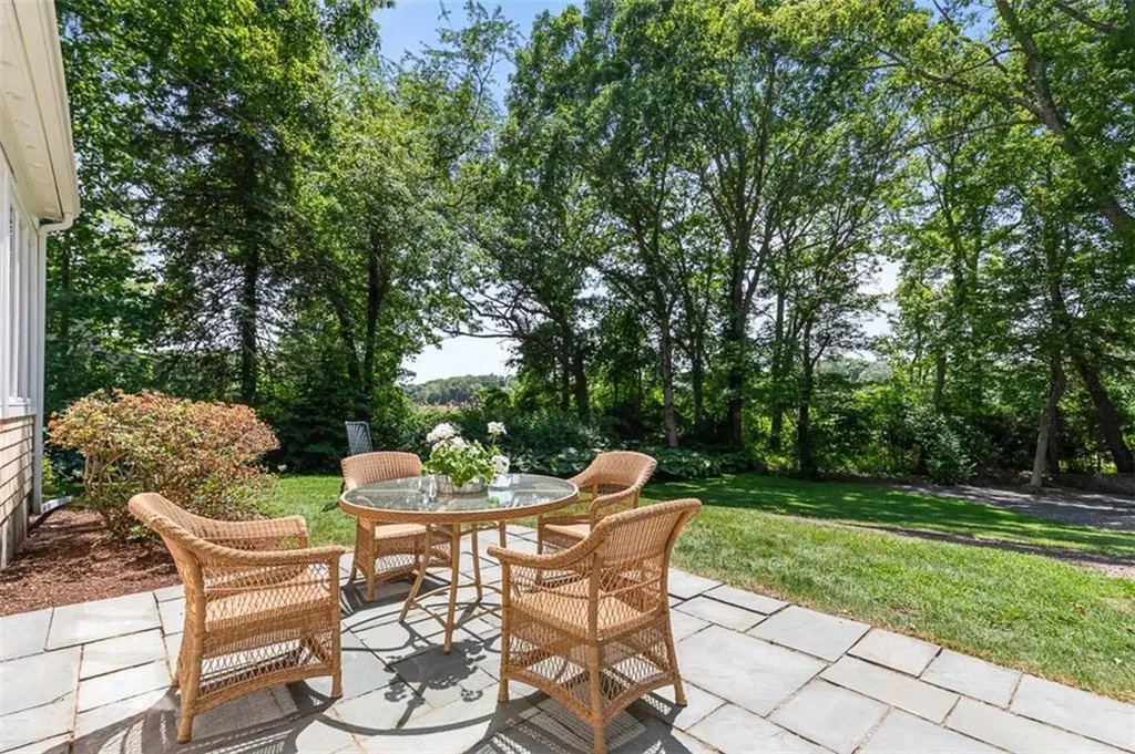 19 Preston Drive Barrington RI 02806