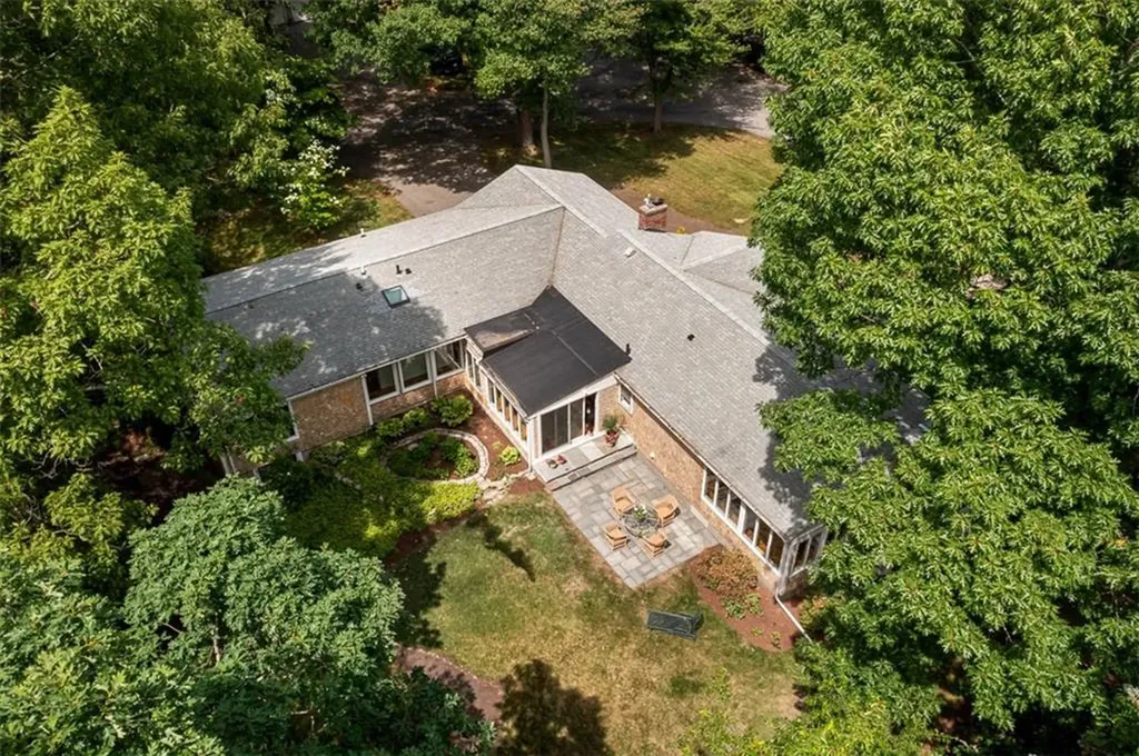 19 Preston Drive Barrington RI 02806