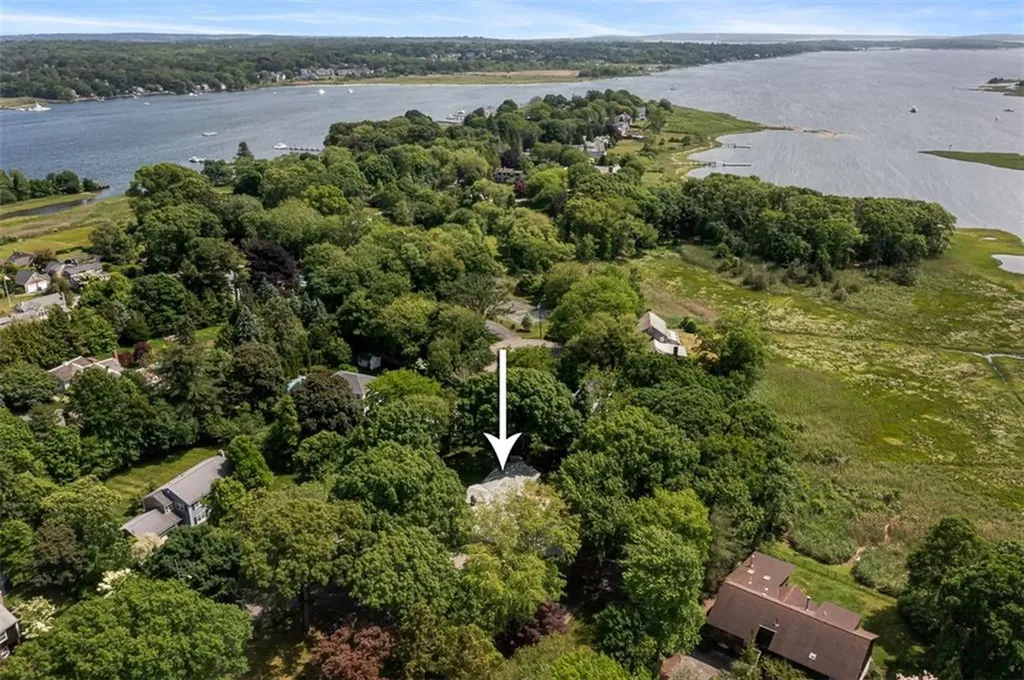 19 Preston Drive Barrington RI 02806