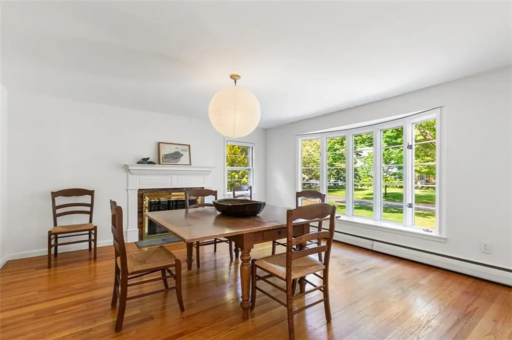 19 Preston Drive Barrington RI 02806