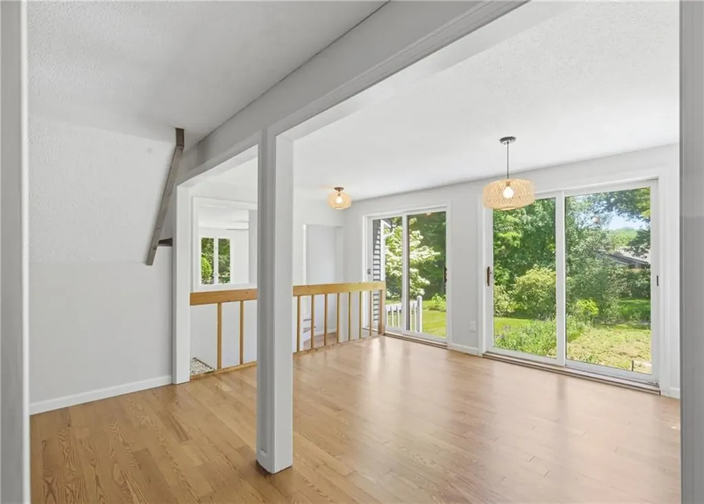 32 Briarwood Road Lincoln RI 02865